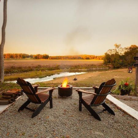 Coral Ridge On Indian Creek-A Couples Getaway Villa Savannah Exterior photo